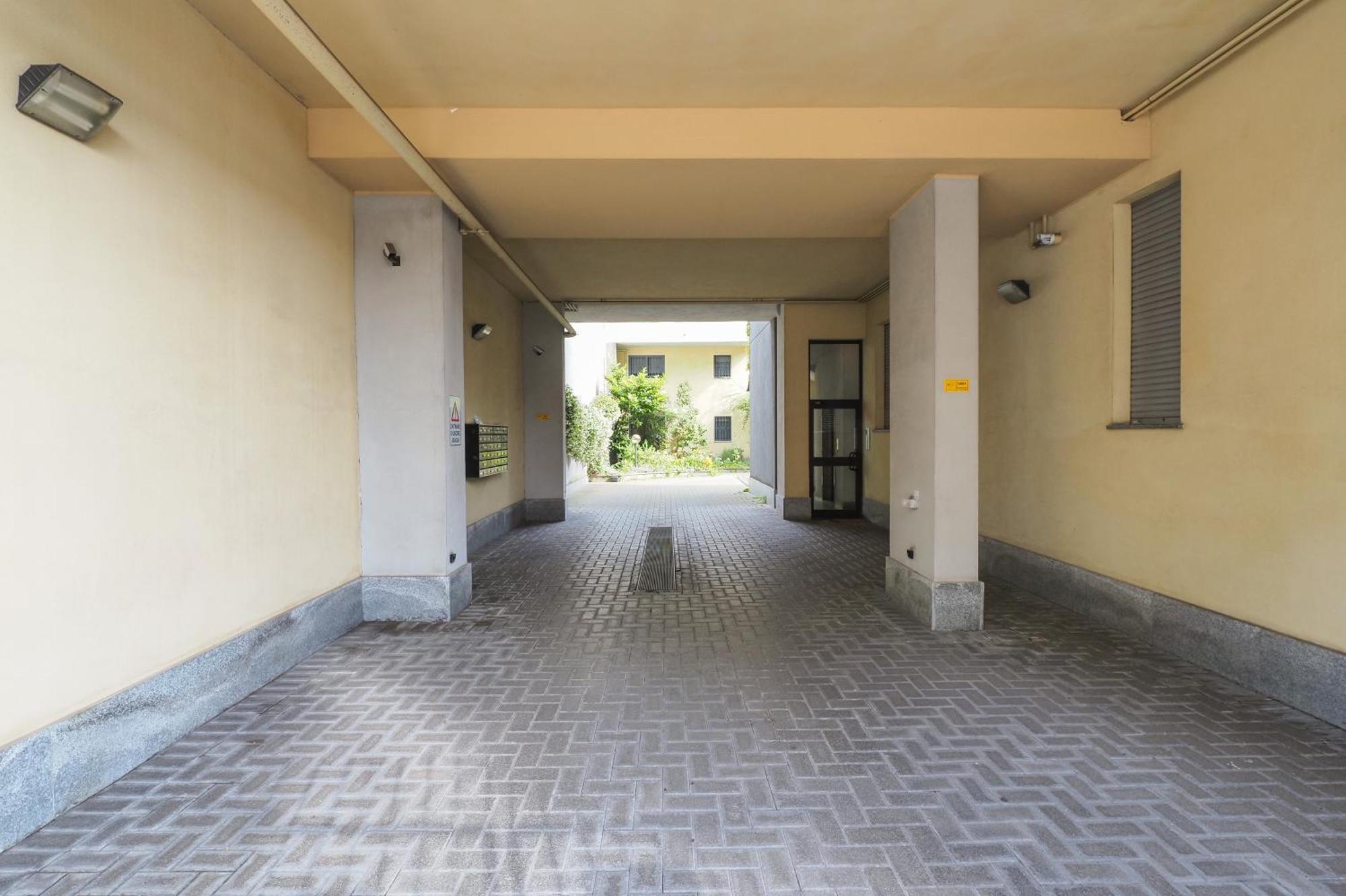 Primopiano - Ortles Apartment Milan Bagian luar foto