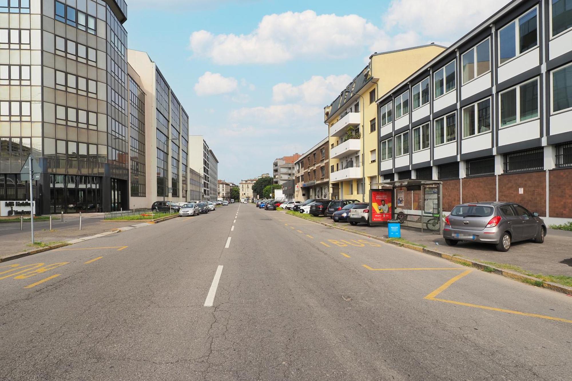 Primopiano - Ortles Apartment Milan Bagian luar foto